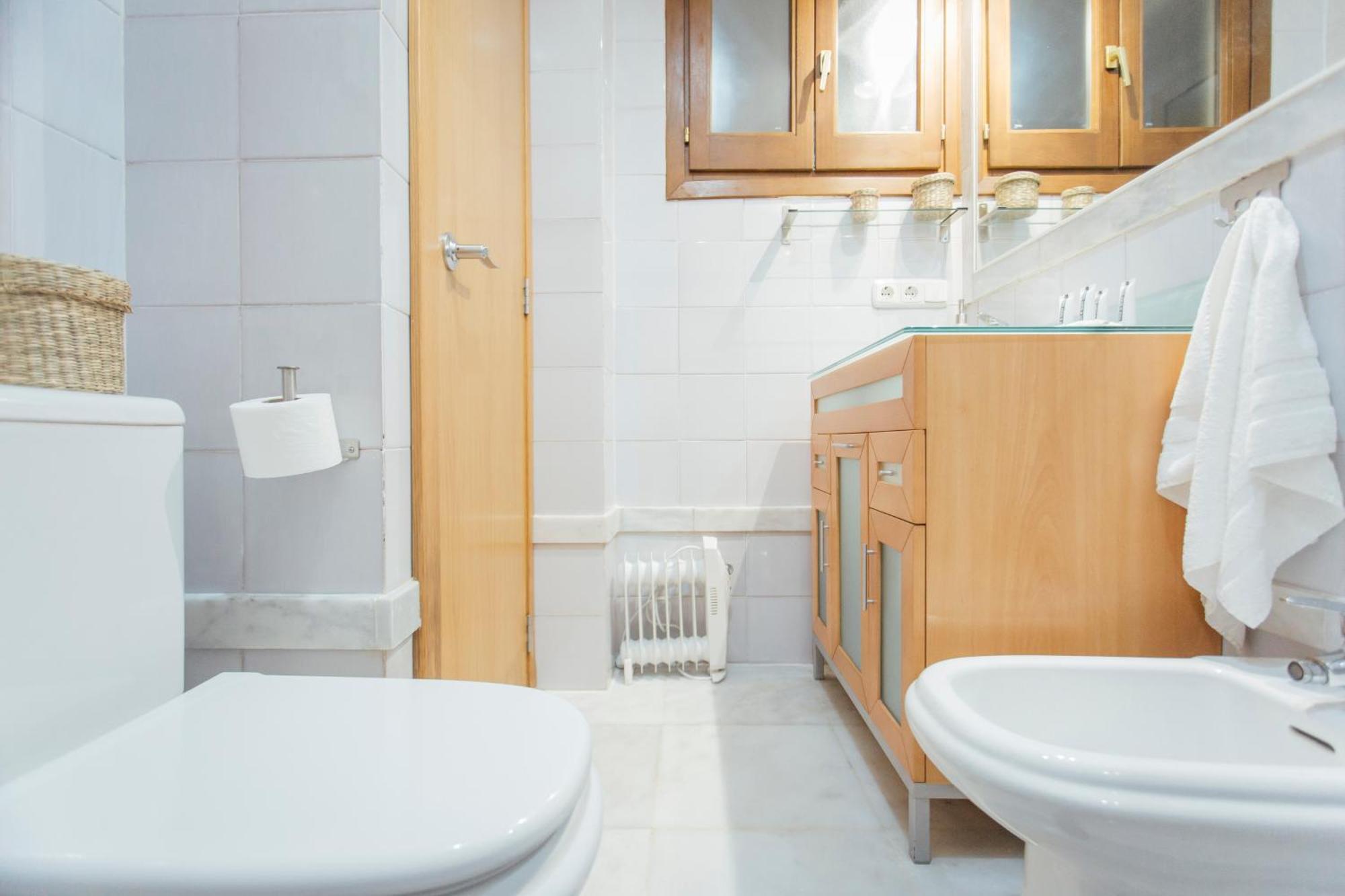 Apartament Beautiful And Cozy- 1Bd 1Bth- Arenal Center Sewilla Zewnętrze zdjęcie